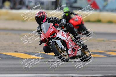 media/Jan-15-2023-SoCal Trackdays (Sun) [[c1237a034a]]/Turn 2 Set 2 (1155am)/